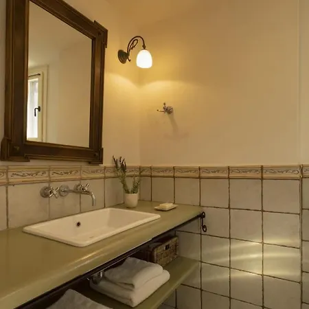 Sunrise House By Andros Collection Piso Gialia